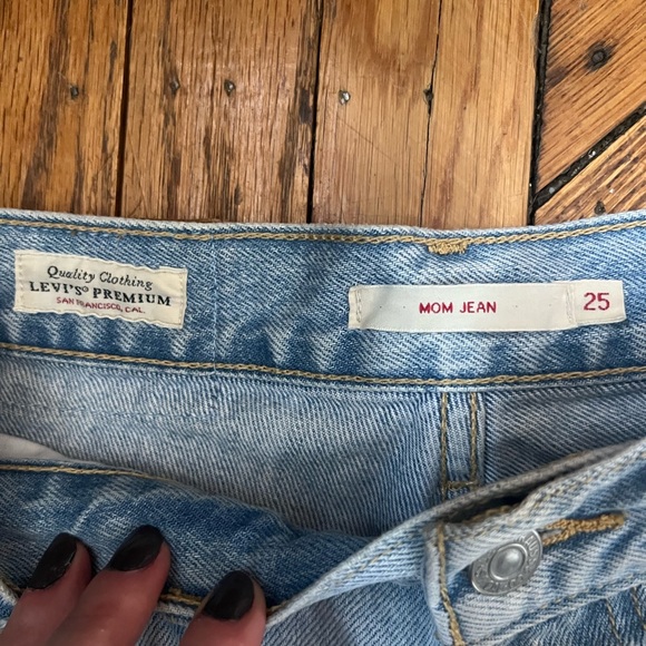 Light Blue Distressed Levi’s Mom Jeans - Picture 3 of 3